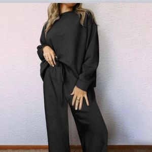 Black textured shirt